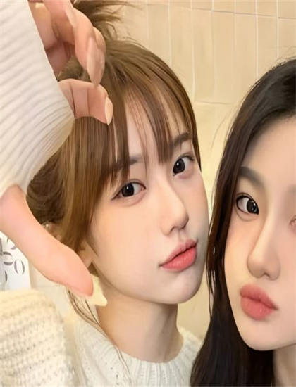 798艺术区视频_丽莎老师